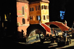 Image of Nativity scenes n which the figures take life amid the canals of the City of Venice